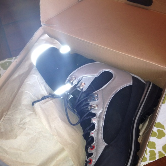 Kayland Mountaneering Boots - Picture 2 of 4