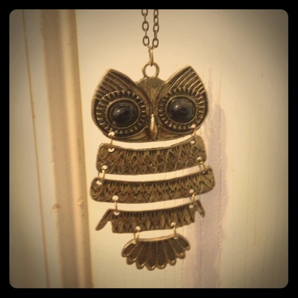 OWL NECKLACE - Picture 1 of 2