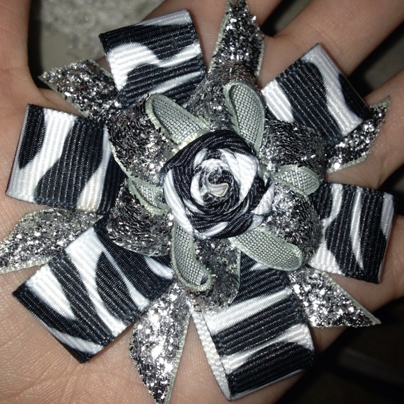 Zebra & Glitter Headband ✨ - Picture 3 of 4