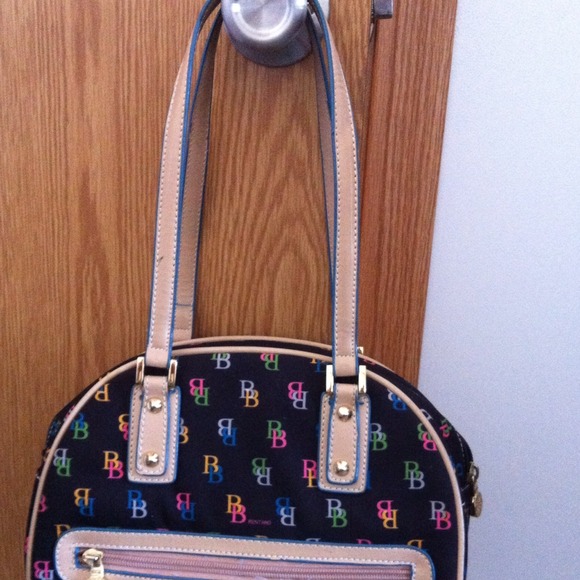 Bundle of Brentano purse and Vera Wang wallet