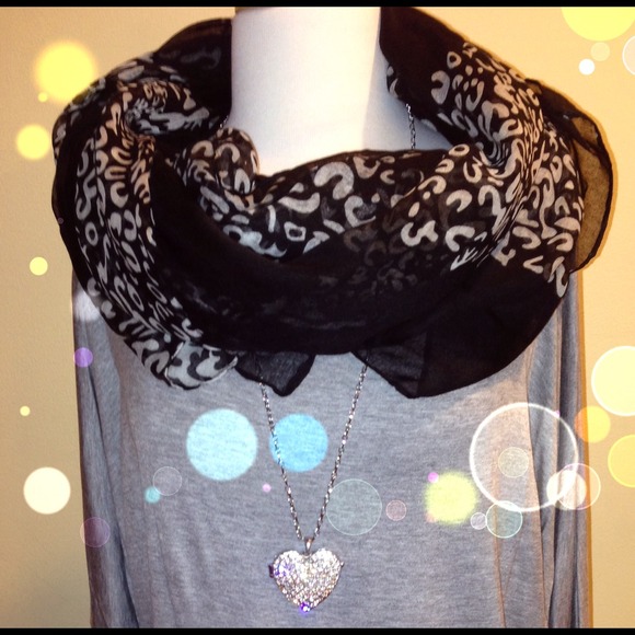 Black & Gray Animal Print Scarf