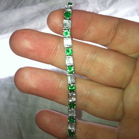 💚Sterling and CZ tennis bracelet 💚