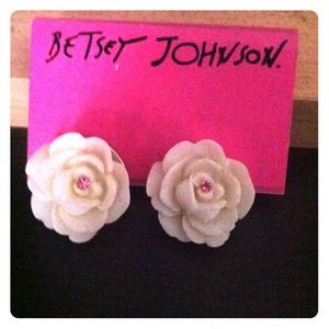Betsey Johnson white stud earrings.