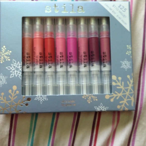 ❤SOLD❤Brand New STILA lip glaze :)