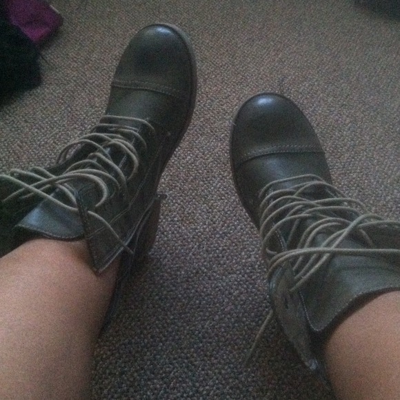 Green army boots