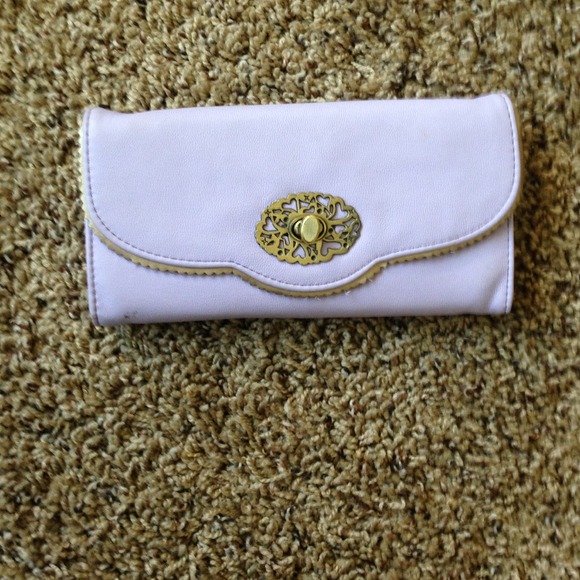 Kimchi blue wallet in lavender