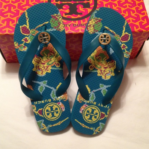 Tory Buch Flip Flop box not include