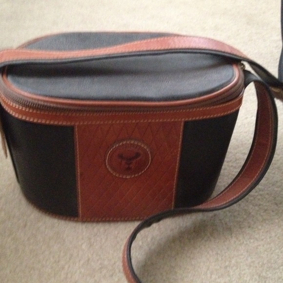 Vienti mini bucket purse, leather, 9x4.5x4
