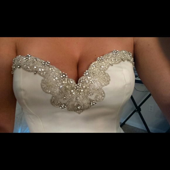 wedding dress - Picture 2 of 4