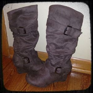 Soft brown boot