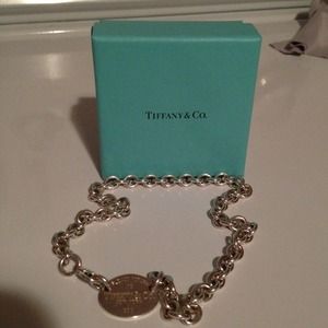 Tiffany and Co. Oval tag necklace