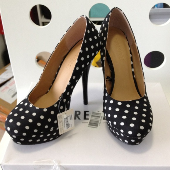 Forever 21 poka dot high heels