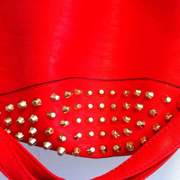 ❌SOLD❌Gorgeous Hobo Red Bag - Picture 2 of 4