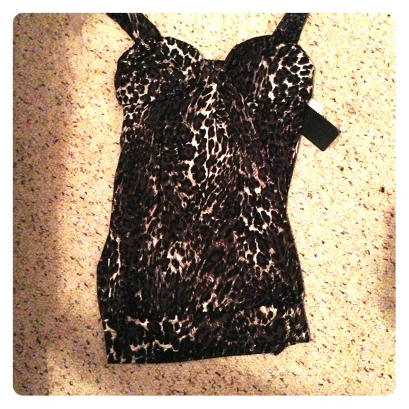 NWT LEOPARD PRINT SHIRT