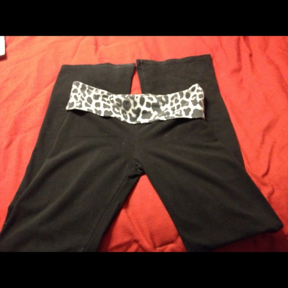 Reserved @usafwife VS pants Sz M READ DESCRIPTION