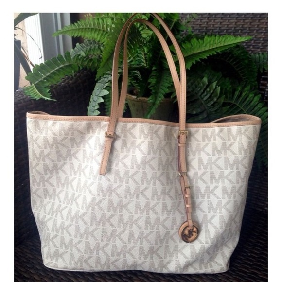 💛SOLD💛MICHAEL KORS JET SET TOTE