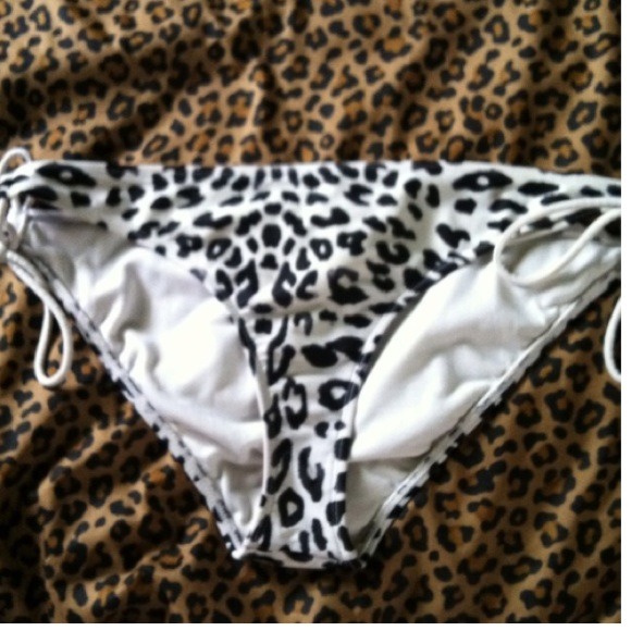 Bathing suit! Reserved!