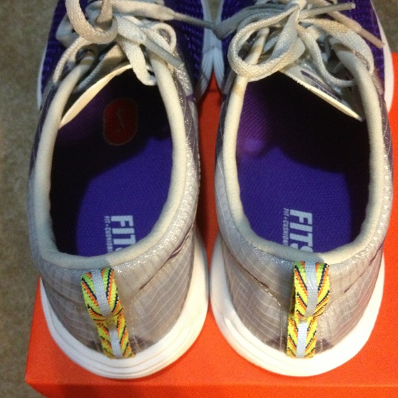 Nike Lunarlon Running Shoes Sneakers NWT - Picture 2 of 4