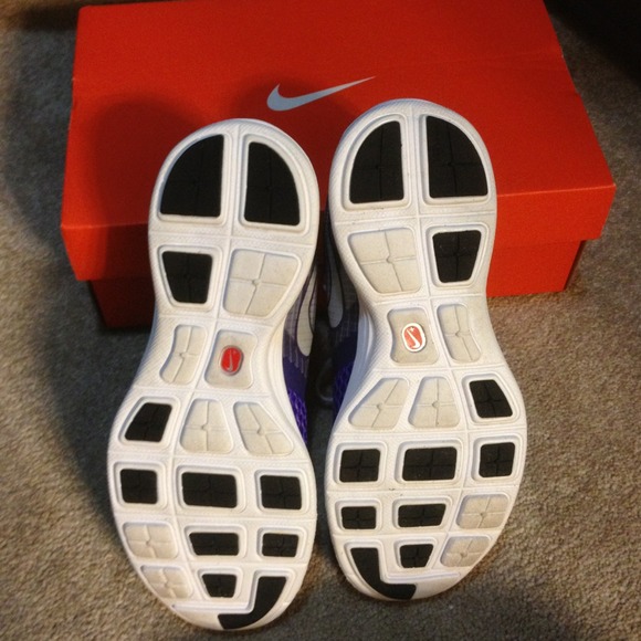 Nike Lunarlon Running Shoes Sneakers NWT - Picture 4 of 4