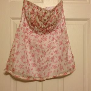 Wet seals White floral strapless shirt