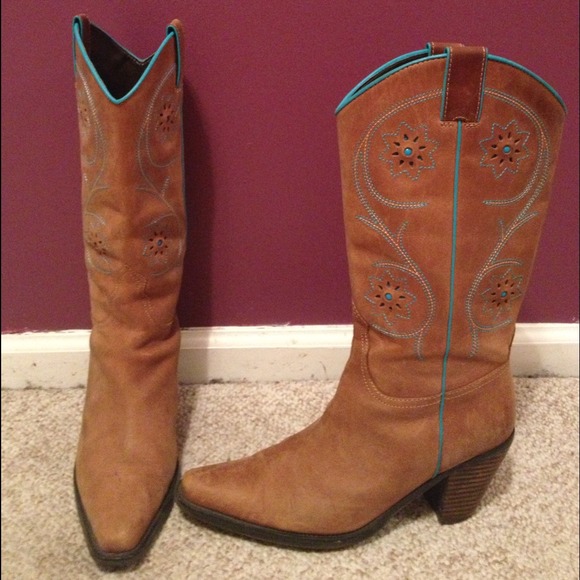 Franco Sarto tan leather cowgirl boots