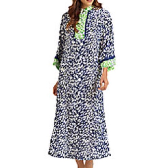 Sold- Oscar De La Renta Safari Sport Beach cover