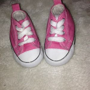 💕Bundle for pammiesammie💕Converse and baby mitts