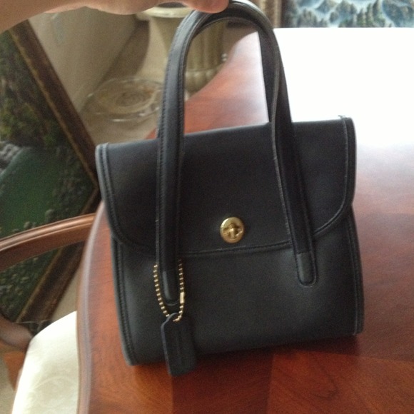 Vintage coach black leather handbag purse