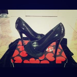 New in Box Blk Patent Peep Toe Heels Size 8🌀DEAL