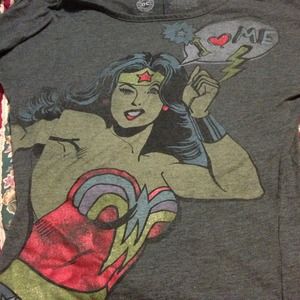 Dc comics superwoman shirt nwot