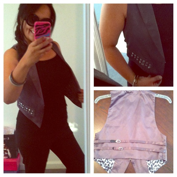 $$Stud Detail Vest