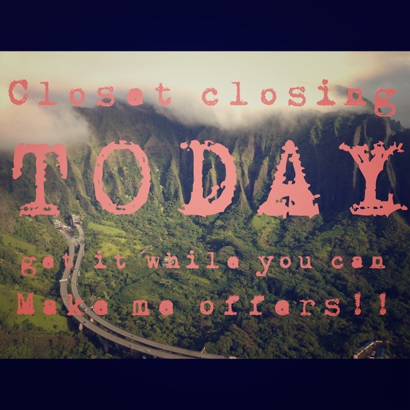 ❗CLOSET CLOSING TODAY❗