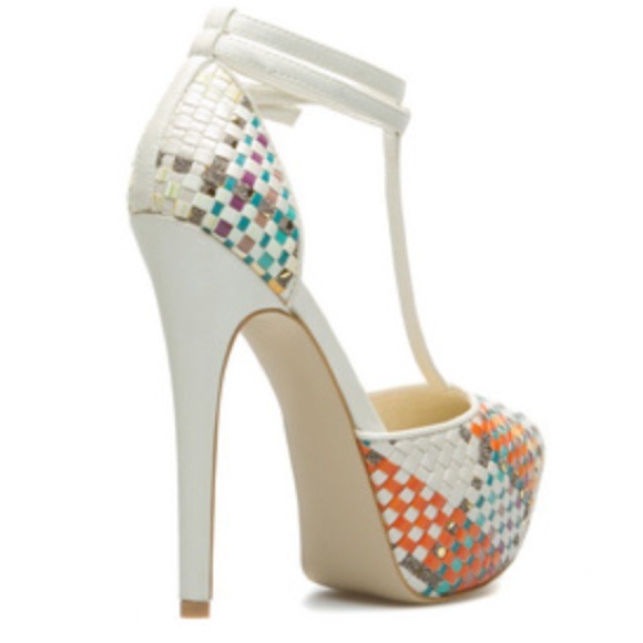 Woven Pumps - Picture 3 of 3