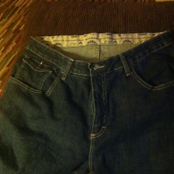 Sold💥Reduced💥Lee Riders jeans - Picture 3 of 4