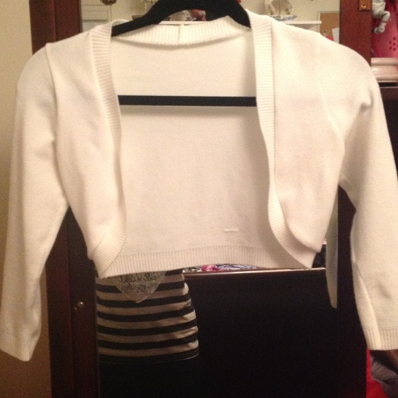 Debut white sweater