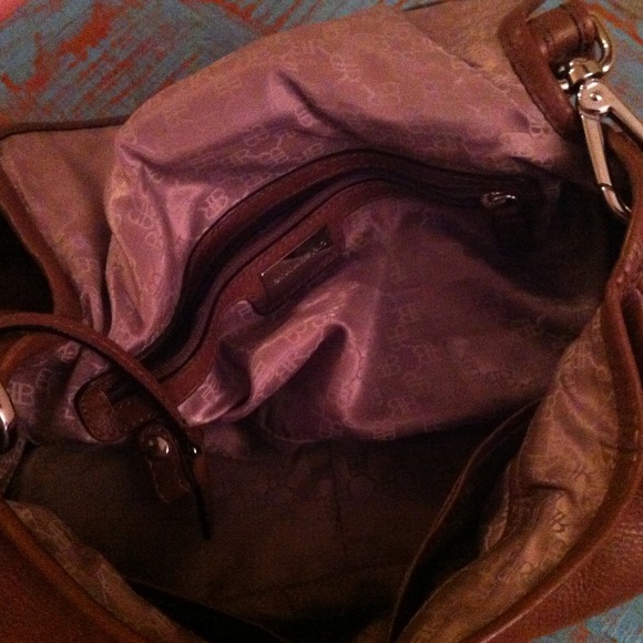 Banana Republic Leather Bag. Will accept offer - Picture 3 of 3