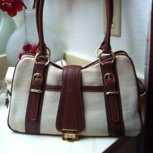📌SOLD📌 Etienne Aigner signature satchel