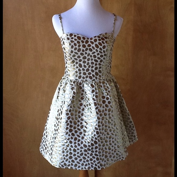 NWT 🎉🎉🎉REDUCED🎉🎉🎉 - Picture 4 of 4