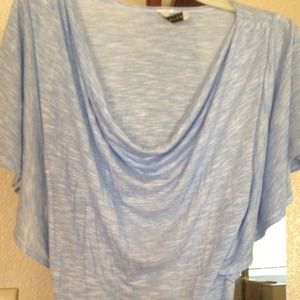 Very cute baby blue top!