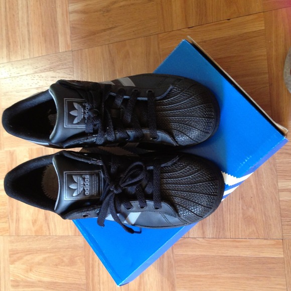 Adidas low tops