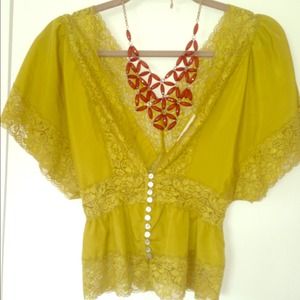 Very pretty feminine top