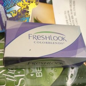 FreshLook contact lenes