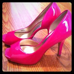 Jessica Simpson hot pink high heels NWOT