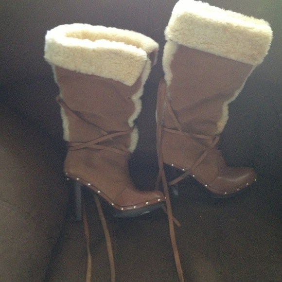 Leather/ suede boots