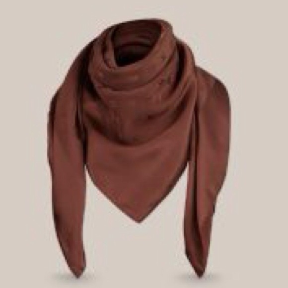 AUTHENTIC Louis Vuitton Monaco Square Scarf - Picture 4 of 4