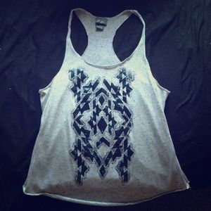 Gorgeous grey tribal print tank!! 🚫Traded🚫