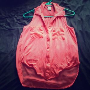 Wonderful deep pink top! 🚫Traded🚫