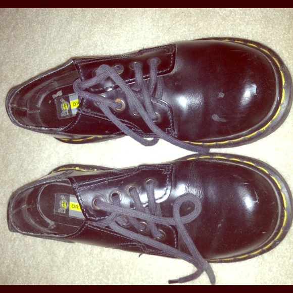 Dr. Martens Air Wave in Black Smooth Sz. 8