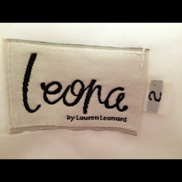 Leono white skirt. - Picture 3 of 3