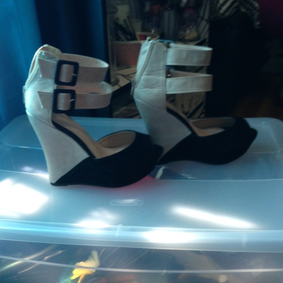Bundle  Tan heels  Liliana heel